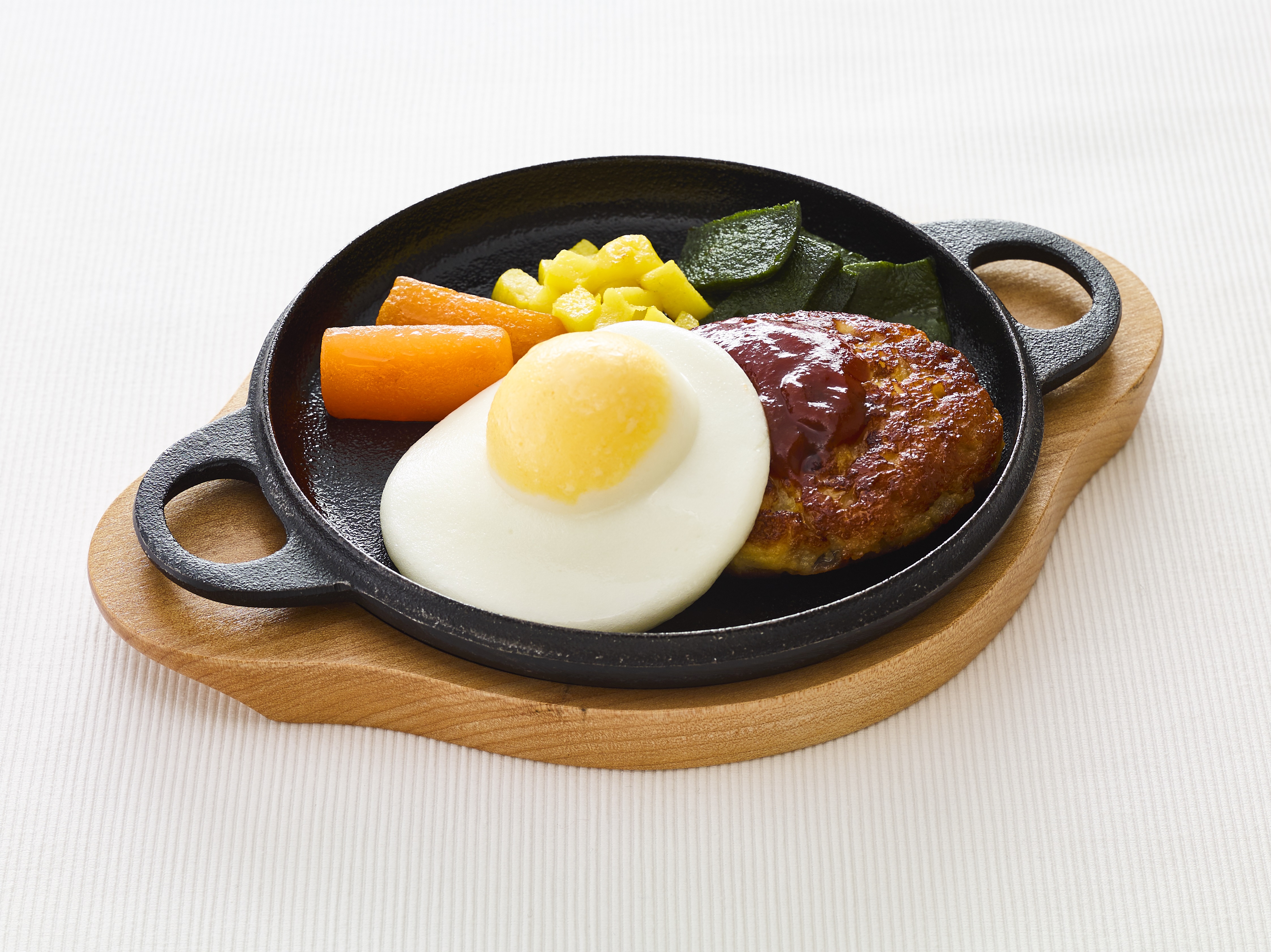 目玉焼きハンバーグ 介護食のメディケア食品 マルハニチロ株式会社 目玉焼きハンバーグ 介護食のメディケア食品 マルハニチロ株式会社